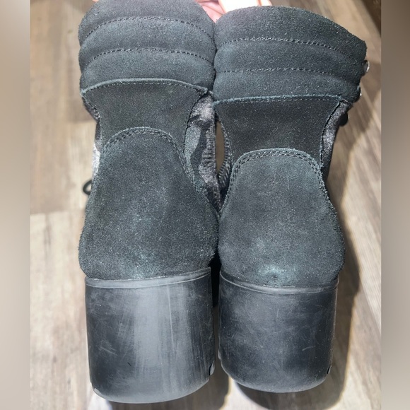 Steve Madden Greater Camo Platform Combat Ankle Boots - Picture 3 of 4
